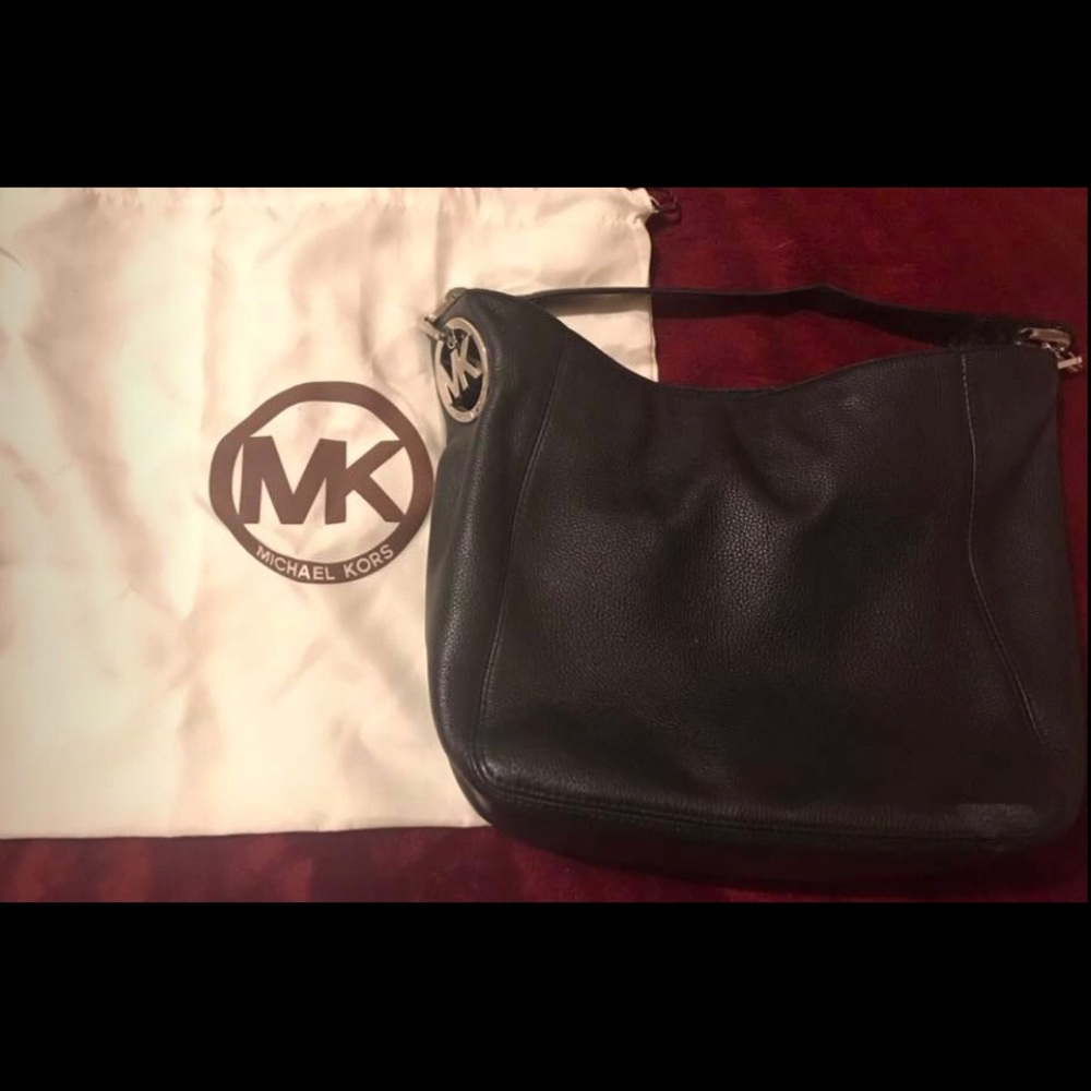 Black leather  Michael Kors shoulder bag